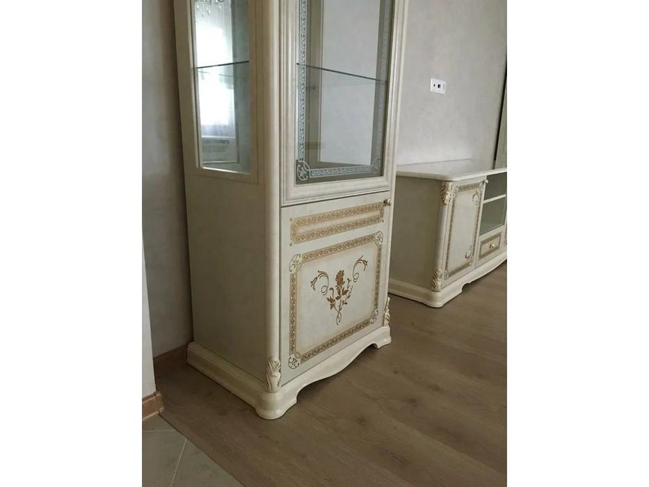 Dia: Роза Талия: витрина 1 дверная (крем)